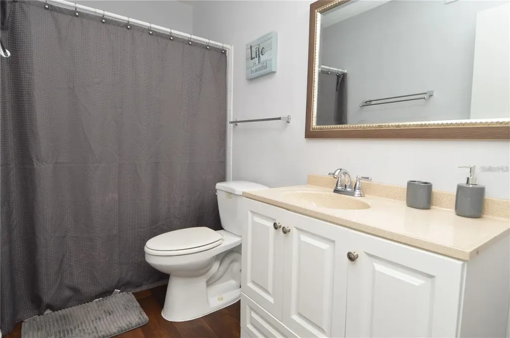 8718 Mallard Reserve Drive Tampa FL 33614