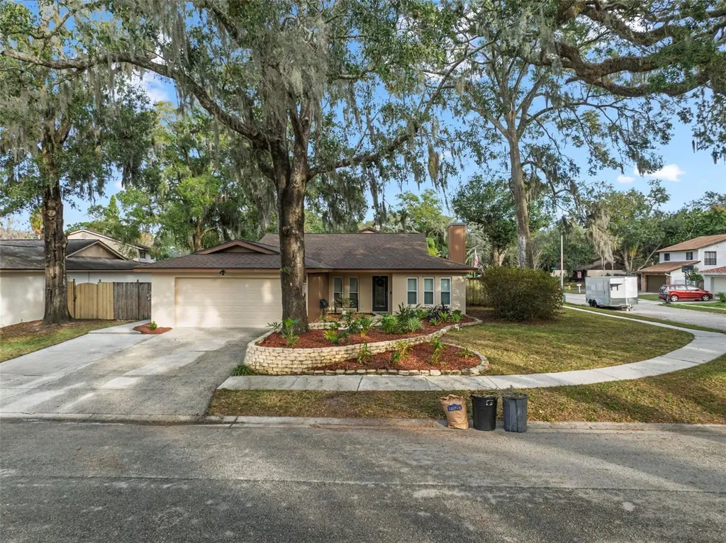 14801 Oak Vine Drive Lutz FL 33559