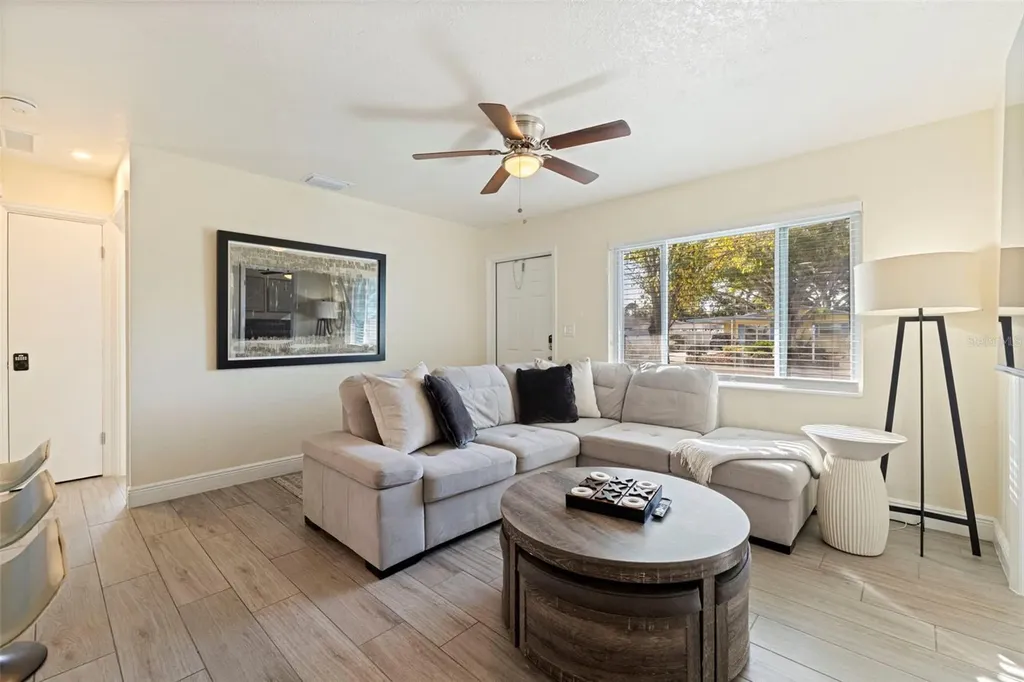 8011 26th Avenue N St Petersburg FL 33710
