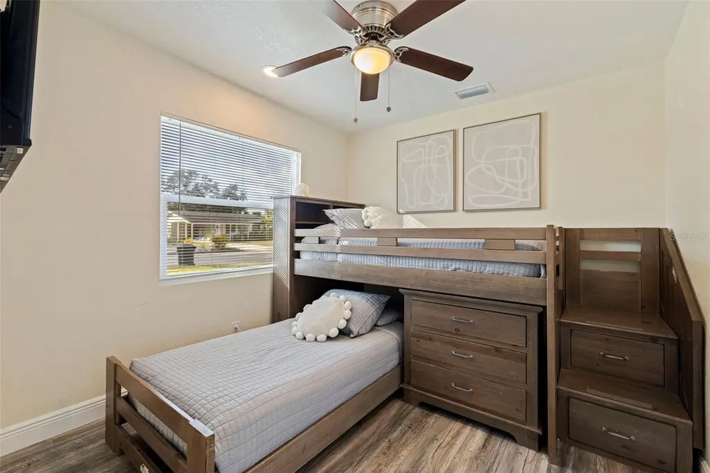 8011 26th Avenue N St Petersburg FL 33710