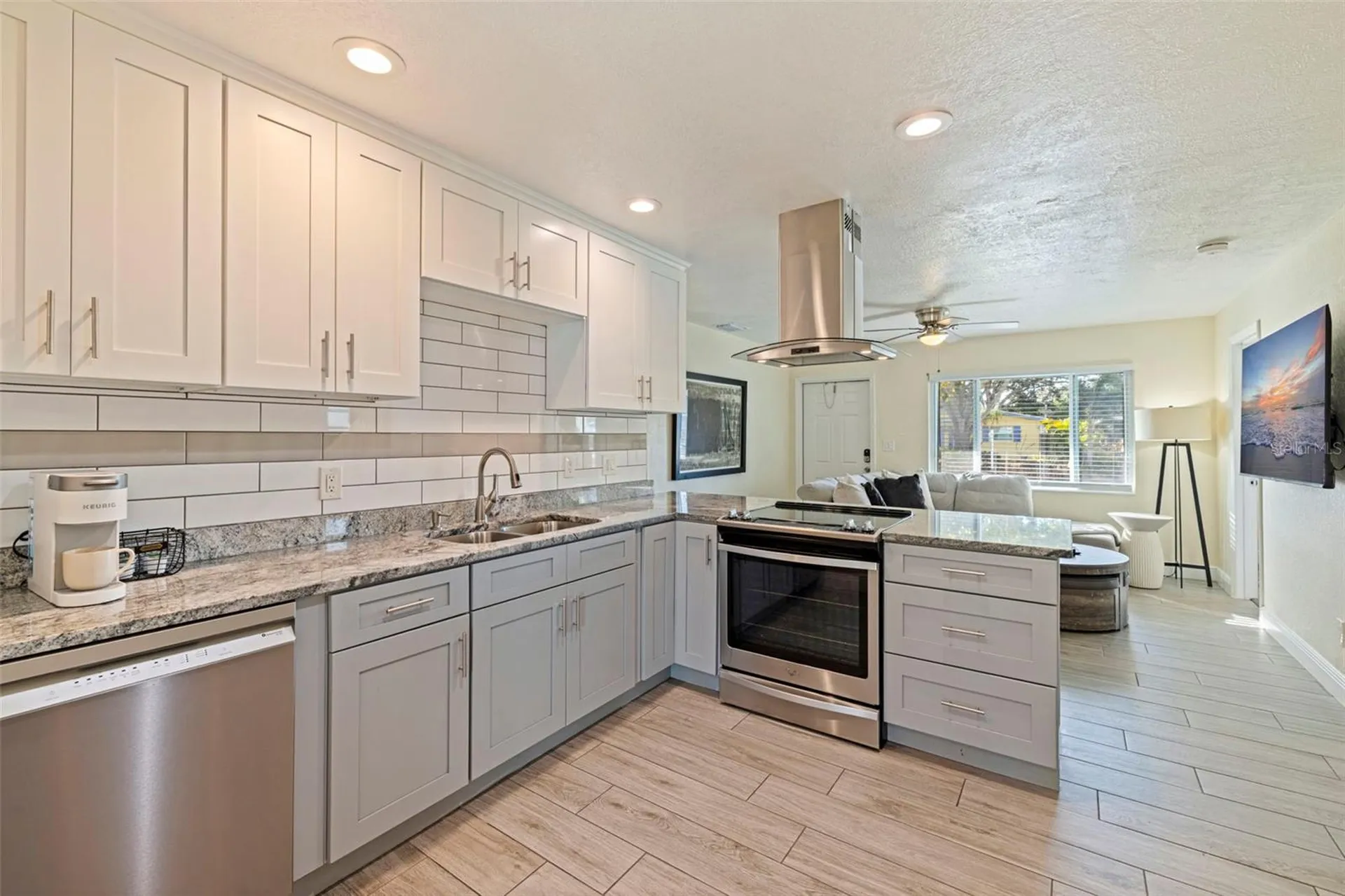 8011 26th Avenue N St Petersburg FL 33710