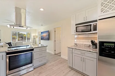 8011 26th Avenue N St Petersburg FL 33710