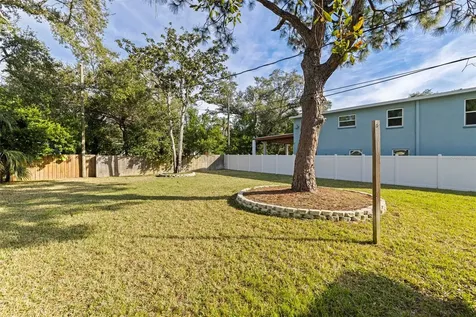 8011 26th Avenue N St Petersburg FL 33710