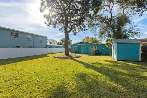 8011 26th Avenue N St Petersburg FL 33710