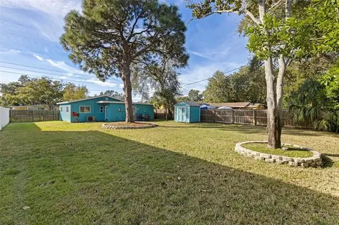 8011 26th Avenue N St Petersburg FL 33710