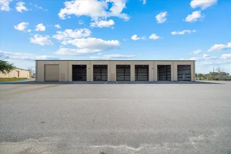 13866 S Us Highway 441 Highway Summerfield FL 34491