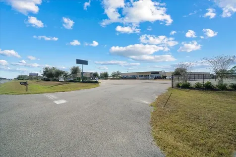 13866 S Us Highway 441 Highway Summerfield FL 34491