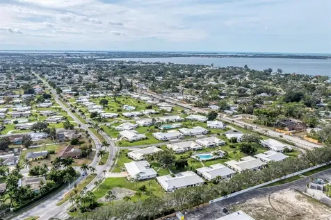 7401 7th Avenue W Bradenton FL 34209