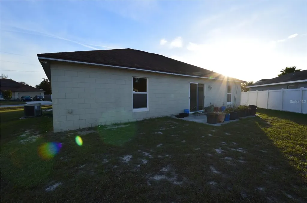 1617 Perdido Court Kissimmee FL 34759