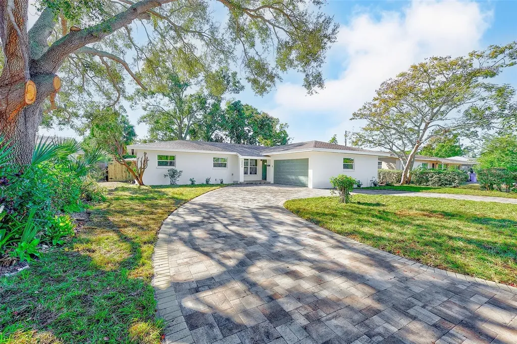 2056 62nd Terrace S St Petersburg FL 33712