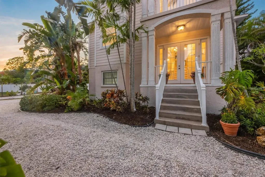 504 59th Street Holmes Beach FL 34217