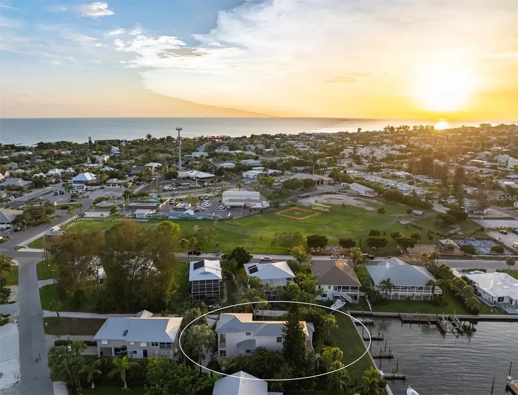 504 59th Street Holmes Beach FL 34217