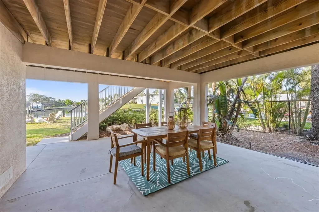 504 59th Street Holmes Beach FL 34217