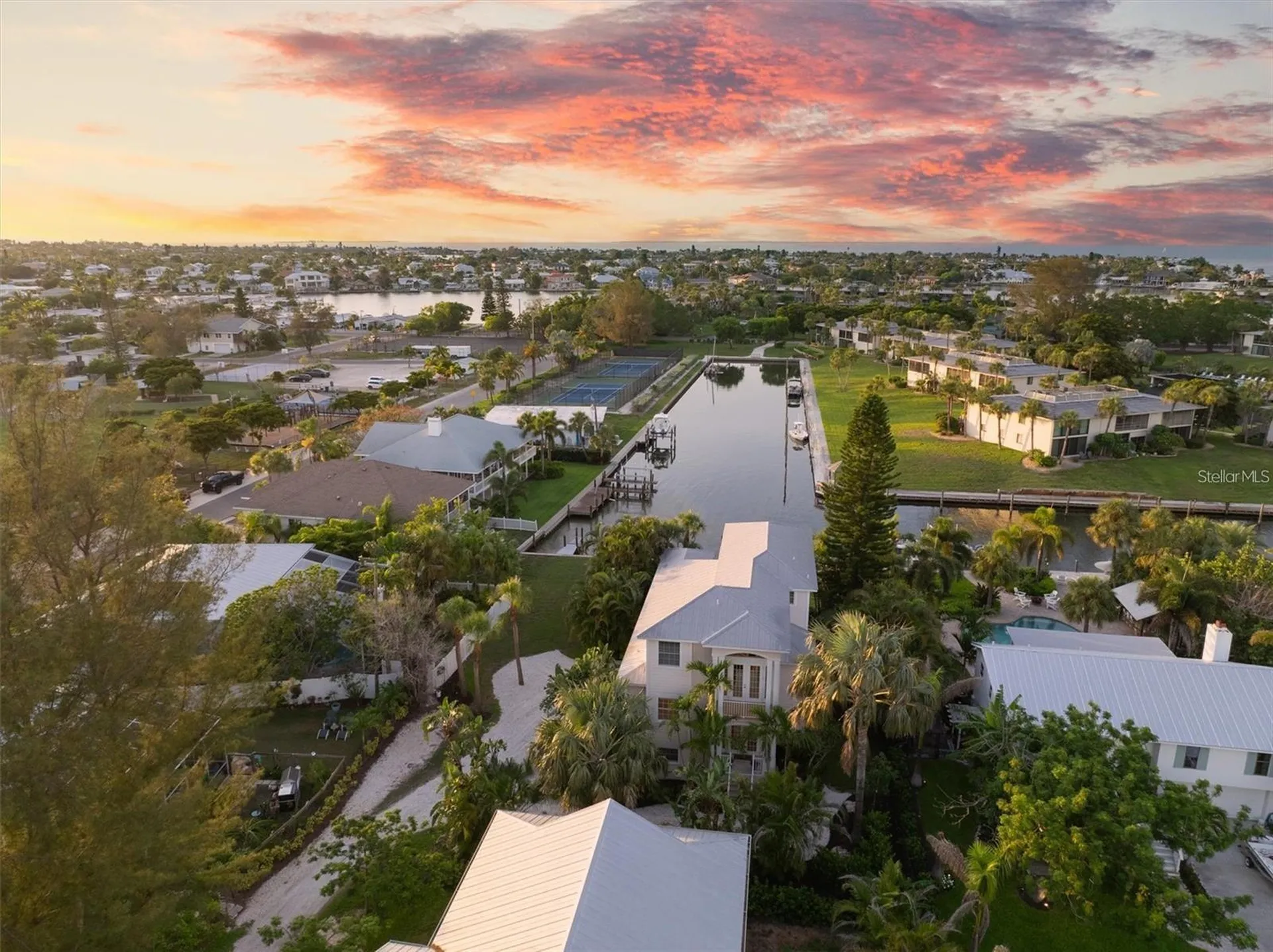 504 59th Street Holmes Beach FL 34217