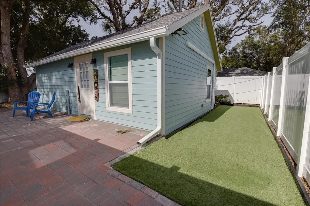 448 Locklie Street Dunedin FL 34698