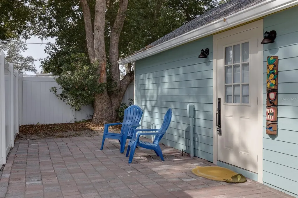 448 Locklie Street Dunedin FL 34698