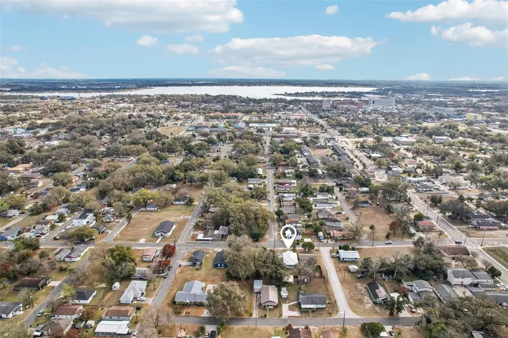 1434 N Lincoln Avenue Lakeland FL 33805