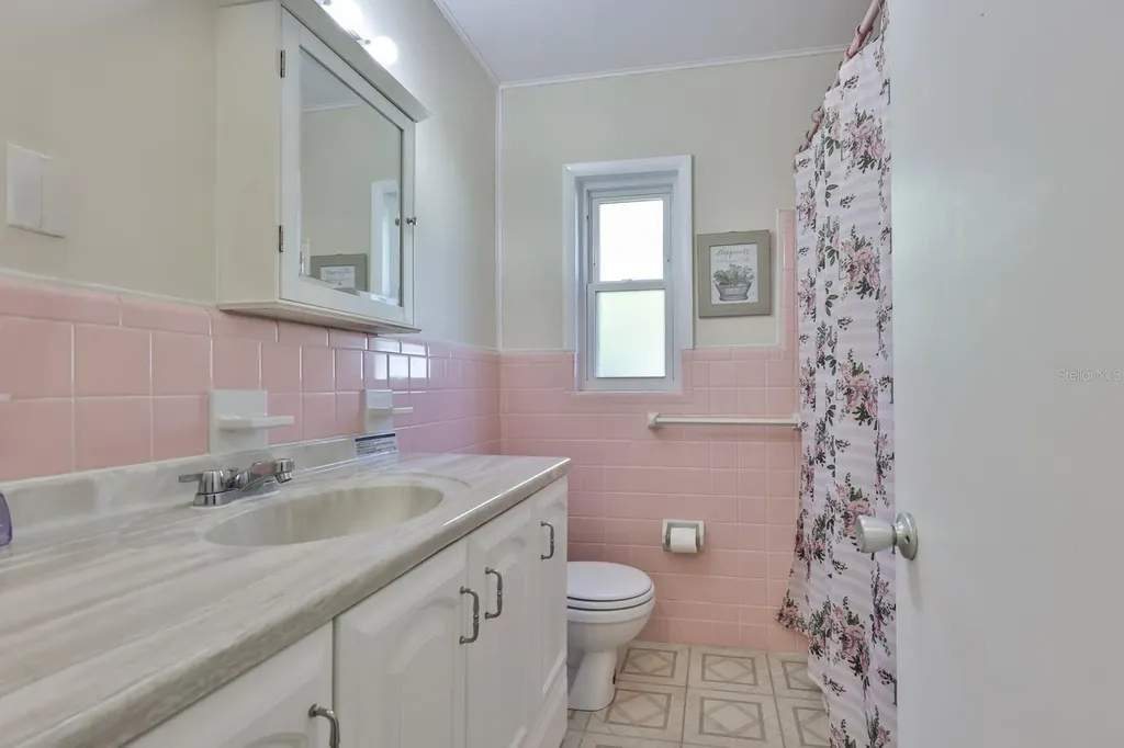 5105 Saint Charles Place Tampa FL 33610