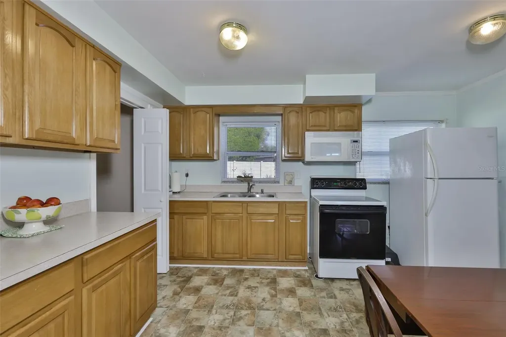 5105 Saint Charles Place Tampa FL 33610