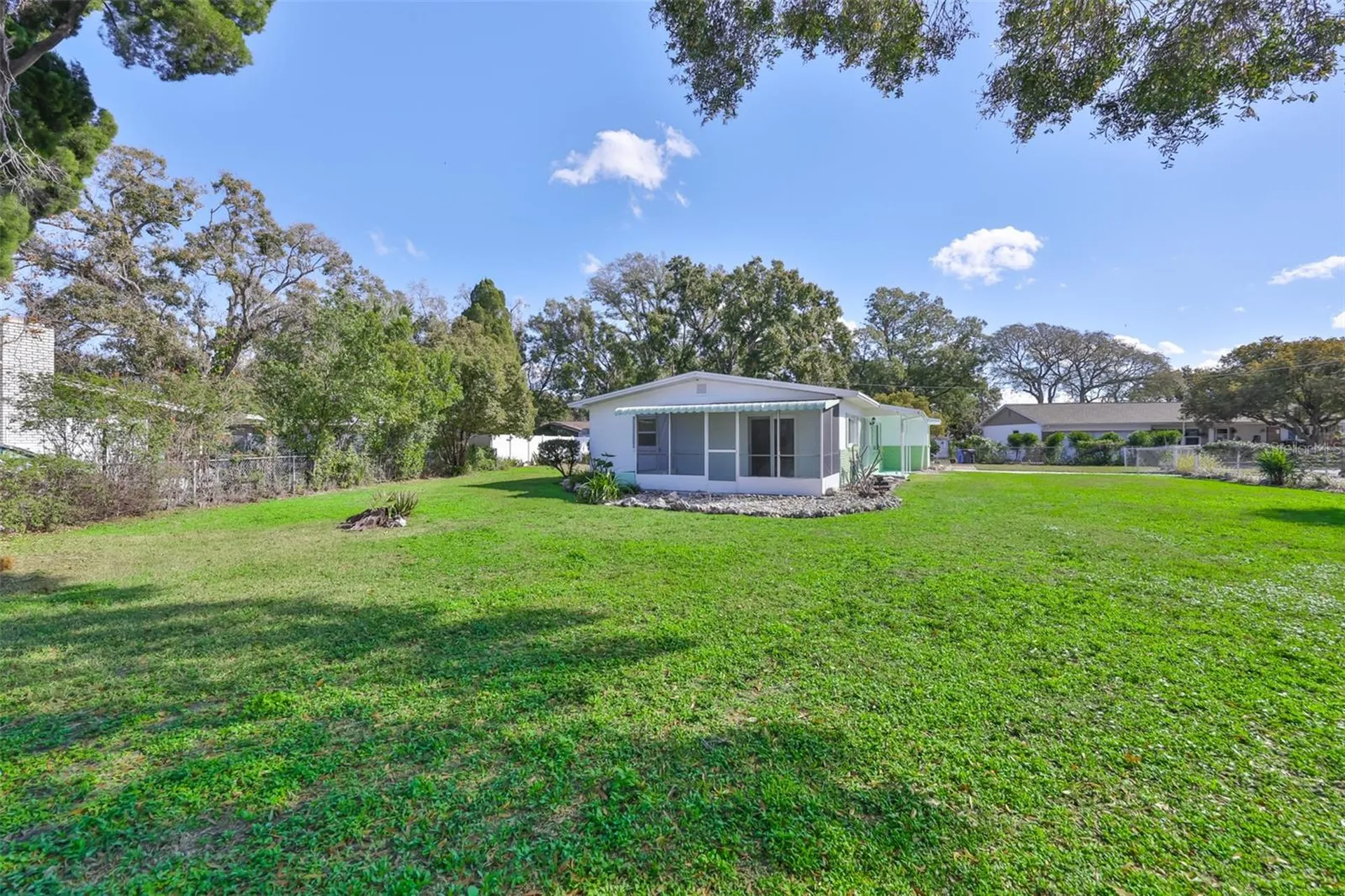5105 Saint Charles Place Tampa FL 33610