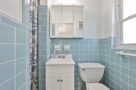 5105 Saint Charles Place Tampa FL 33610