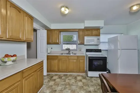 5105 Saint Charles Place Tampa FL 33610