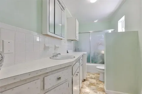 5105 Saint Charles Place Tampa FL 33610