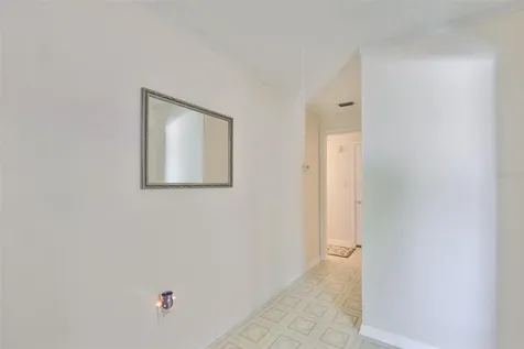5105 Saint Charles Place Tampa FL 33610