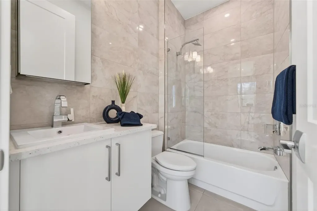 1774 10th Street Sarasota FL 34236