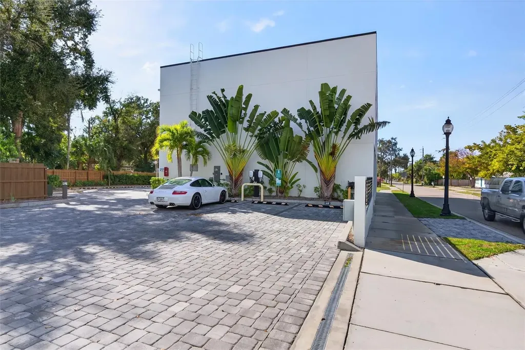 1774 10th Street Sarasota FL 34236