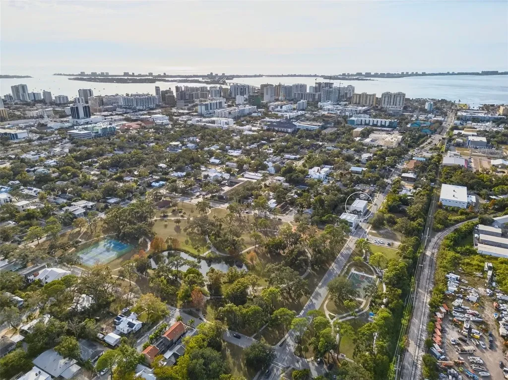 1774 10th Street Sarasota FL 34236