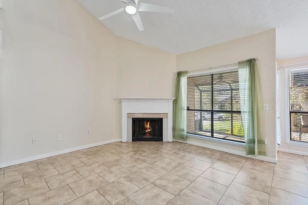940 Douglas Avenue Altamonte Springs FL 32714