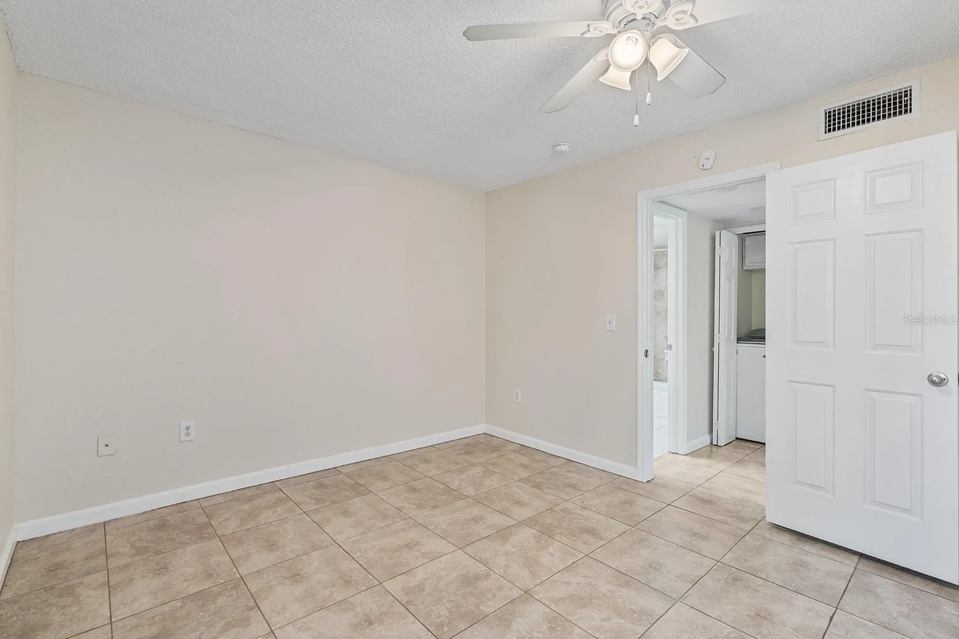 940 Douglas Avenue Altamonte Springs FL 32714