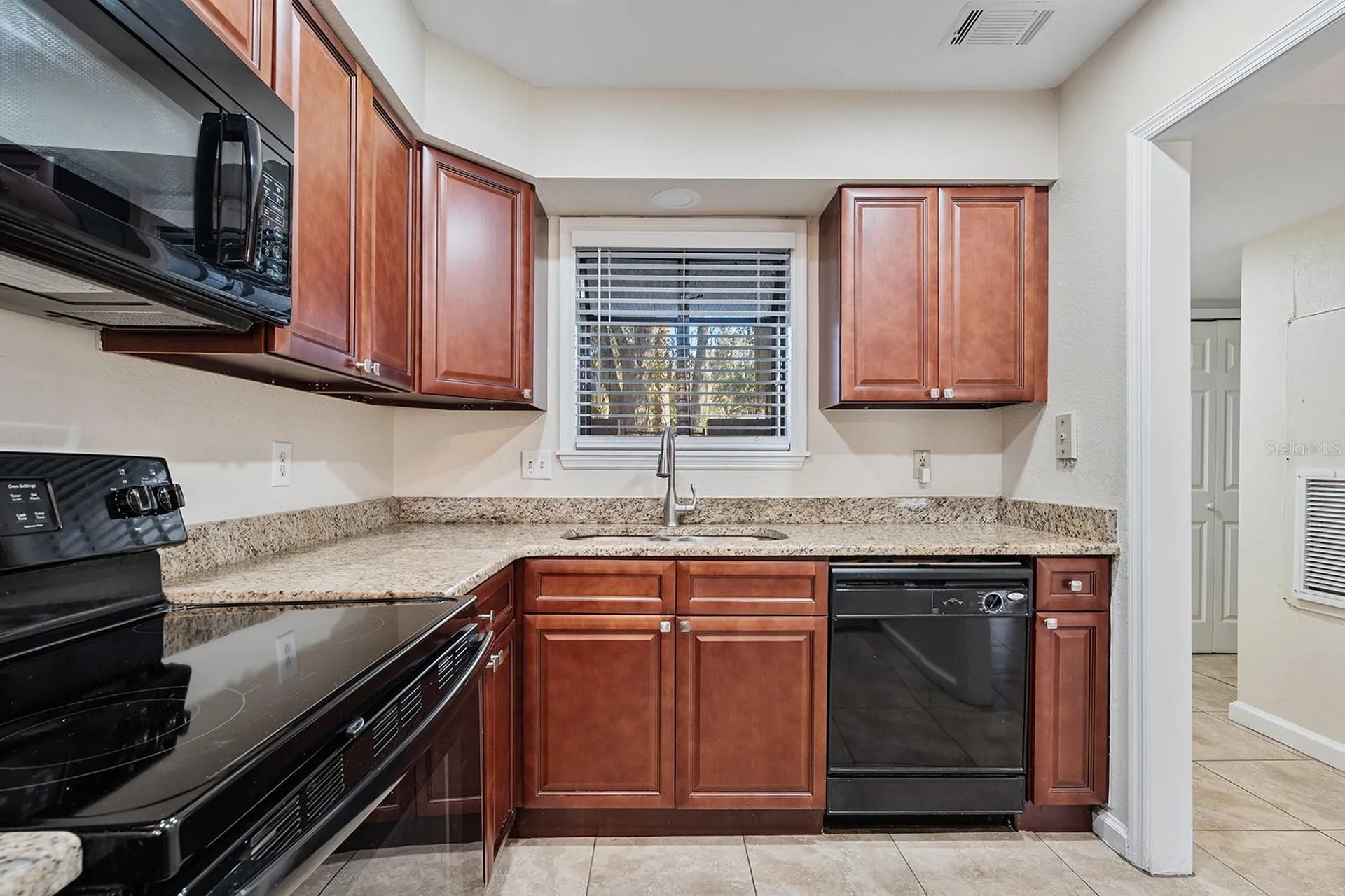 940 Douglas Avenue Altamonte Springs FL 32714