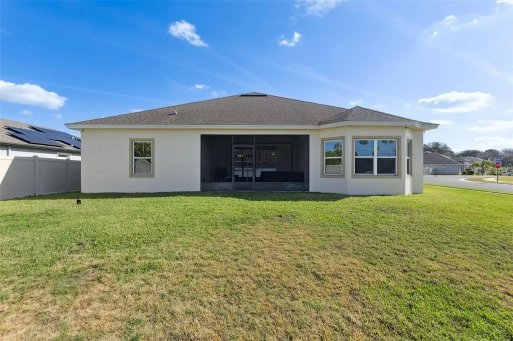 523 Bellissimo Place Howey In The Hills FL 34737