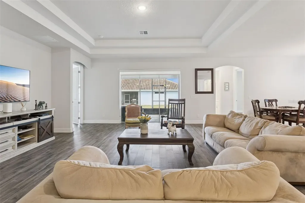 523 Bellissimo Place Howey In The Hills FL 34737