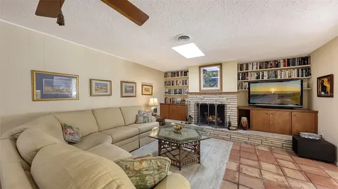 1672 Shoreland Drive Sarasota FL 34239