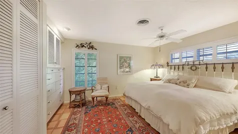 1672 Shoreland Drive Sarasota FL 34239