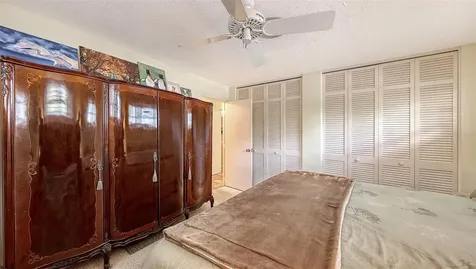 1672 Shoreland Drive Sarasota FL 34239