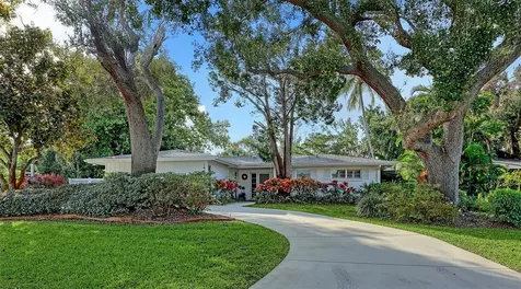 1672 Shoreland Drive Sarasota FL 34239