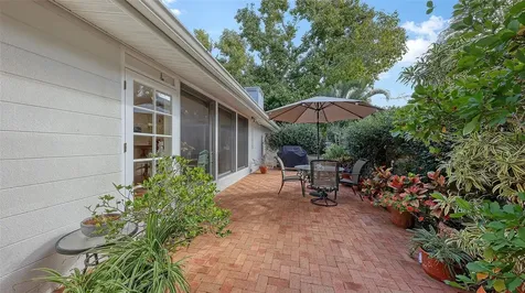 1672 Shoreland Drive Sarasota FL 34239