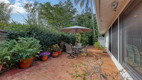 1672 Shoreland Drive Sarasota FL 34239