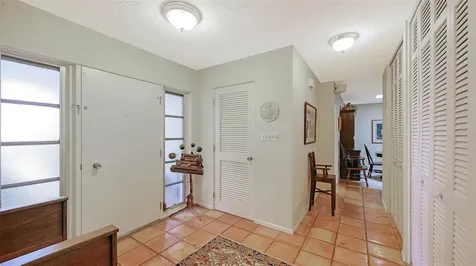 1672 Shoreland Drive Sarasota FL 34239