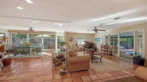 1672 Shoreland Drive Sarasota FL 34239