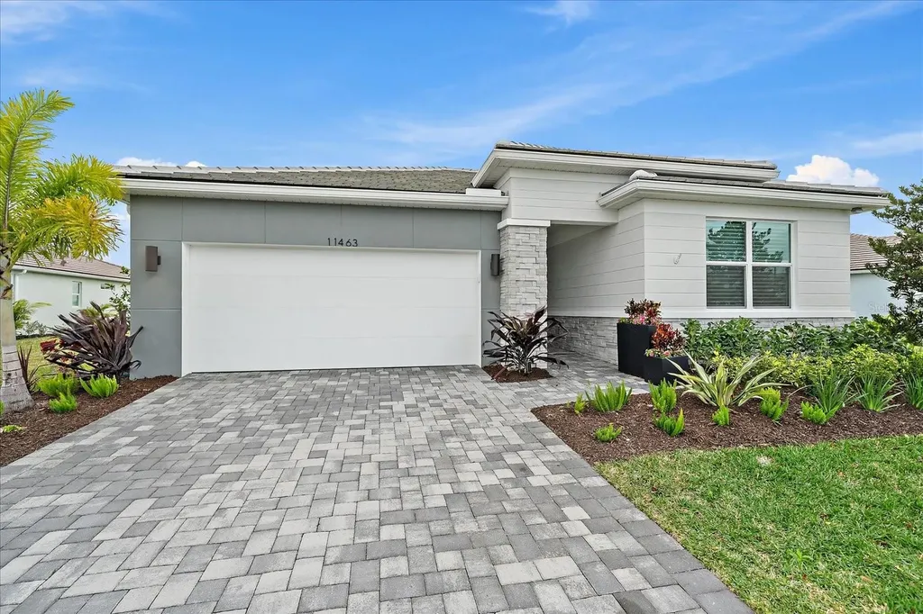 11463 Myakka Blue Drive Venice FL 34293