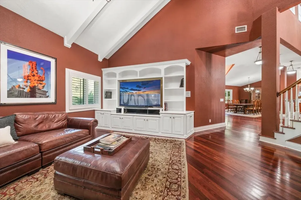 2402 Pine Hammock Clearwater FL 33764