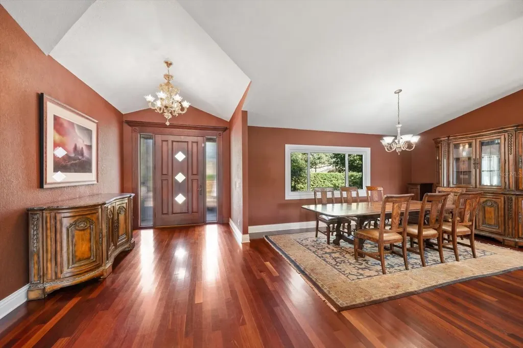 2402 Pine Hammock Clearwater FL 33764