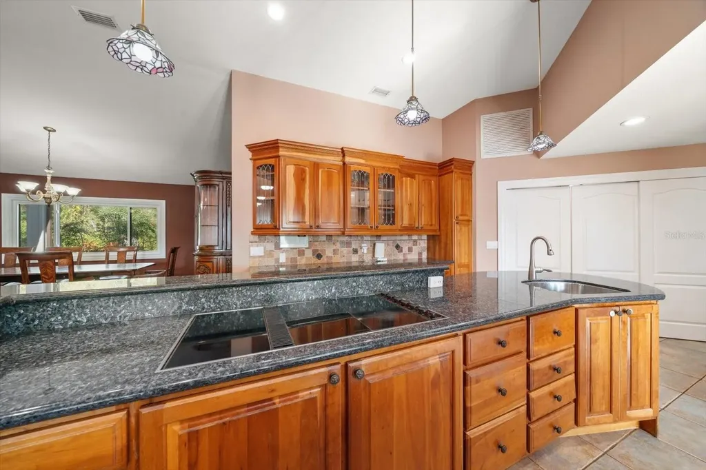 2402 Pine Hammock Clearwater FL 33764