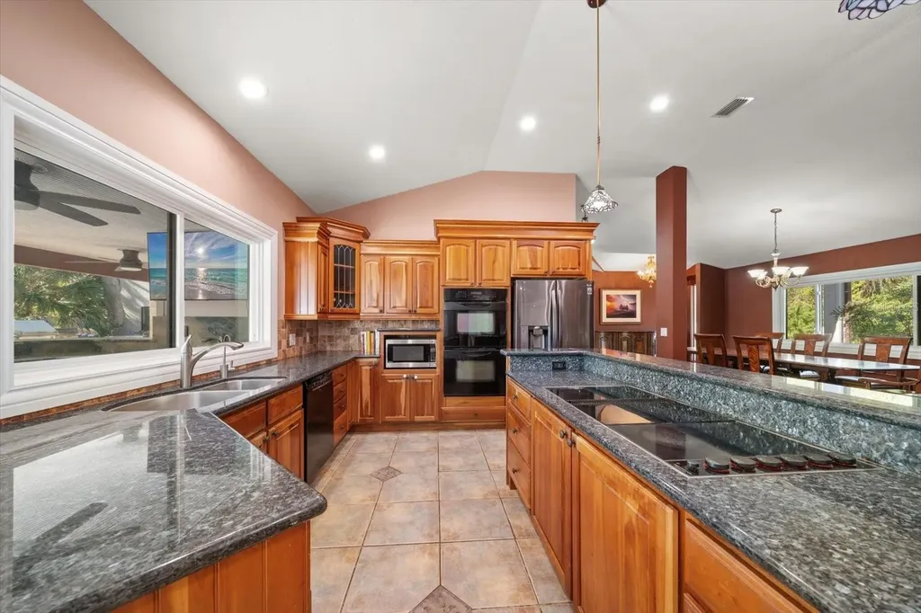 2402 Pine Hammock Clearwater FL 33764