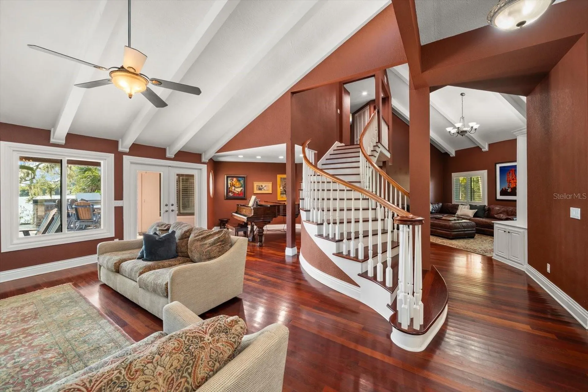 2402 Pine Hammock Clearwater FL 33764